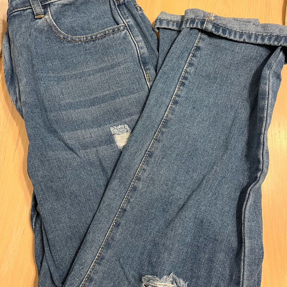 SHEIN Blue Straight Leg Jeans with Distressed Details